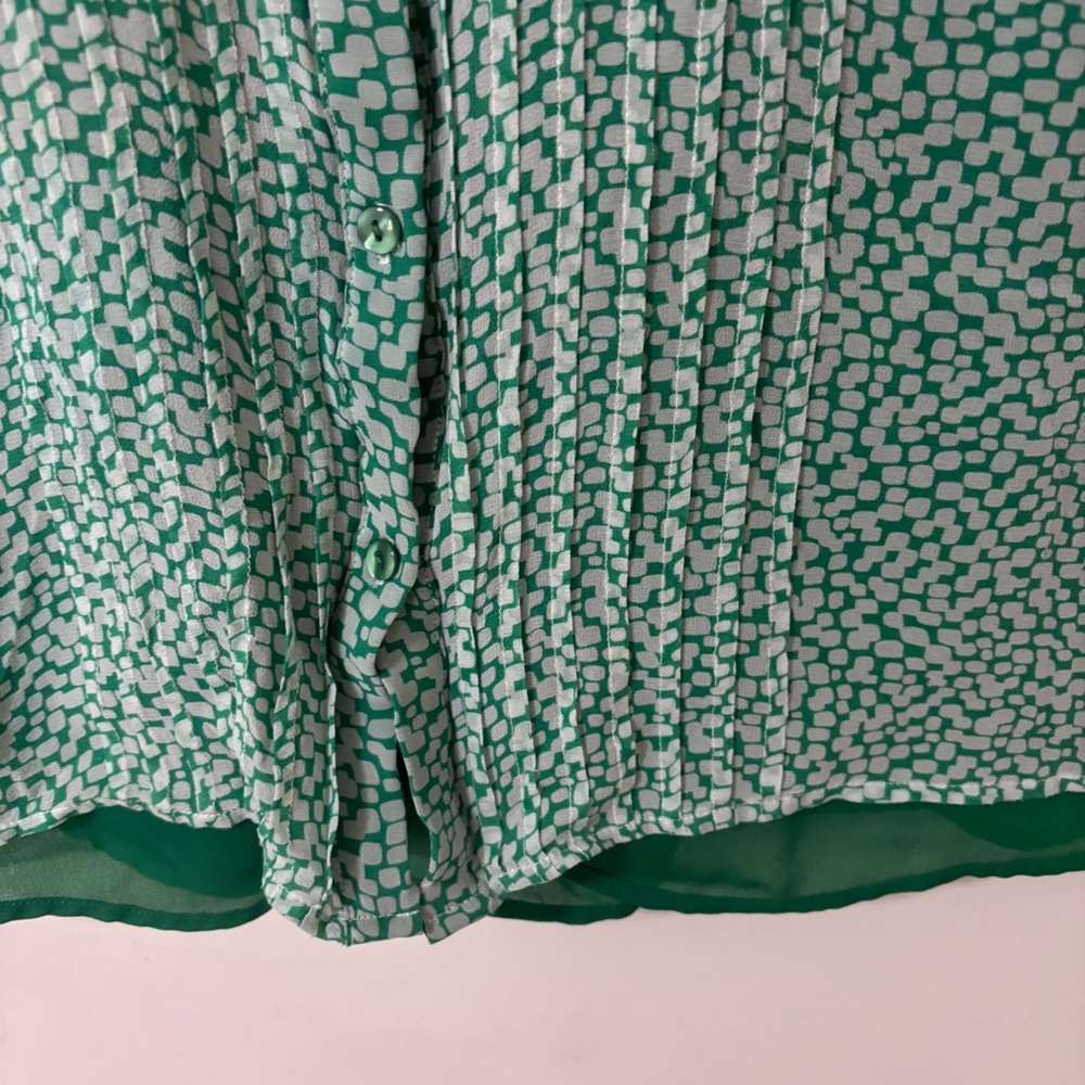 Pendleton Silk Green White Patterned Pintuck Blou… - image 6
